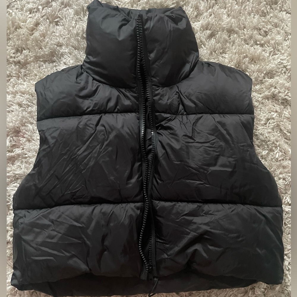 Black puffer vest